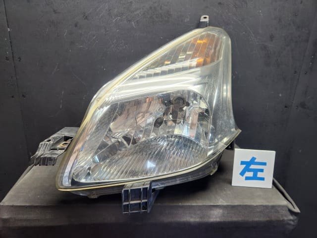 Left Headlight TOYOTA Ractis 2007 DBA-NCP100 8115052660