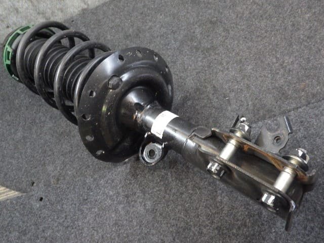 Front Left Strut Assembly HONDA Fit 2017 DBA-GK3 51621T5BJ62